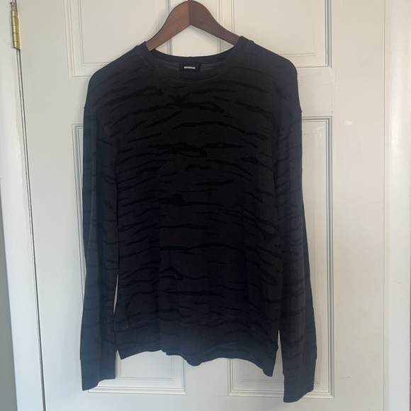 Monrow Charcoal Knit Top - Picture 4 of 9